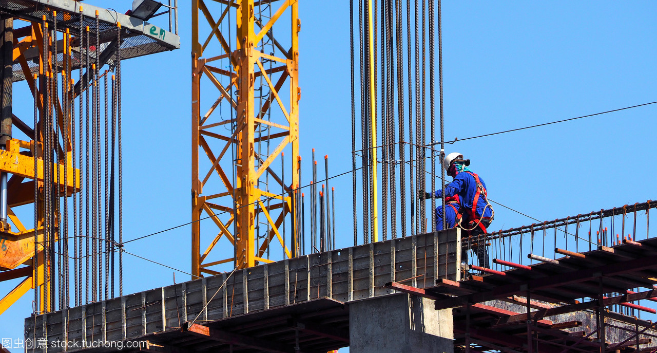 建筑施工工地和工人